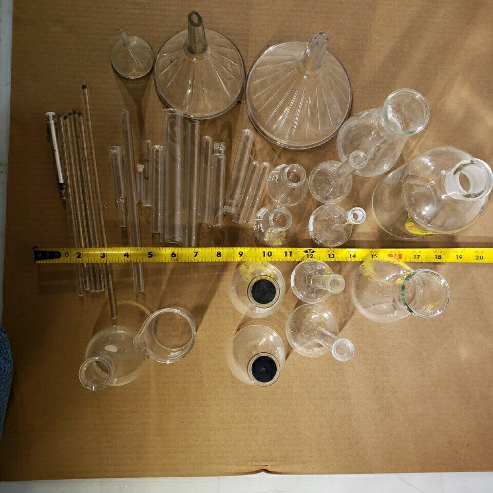 Lot Of 35 Miscellaneous Laboratory Glassware Pyrex Corning Kimax Glas-Pak