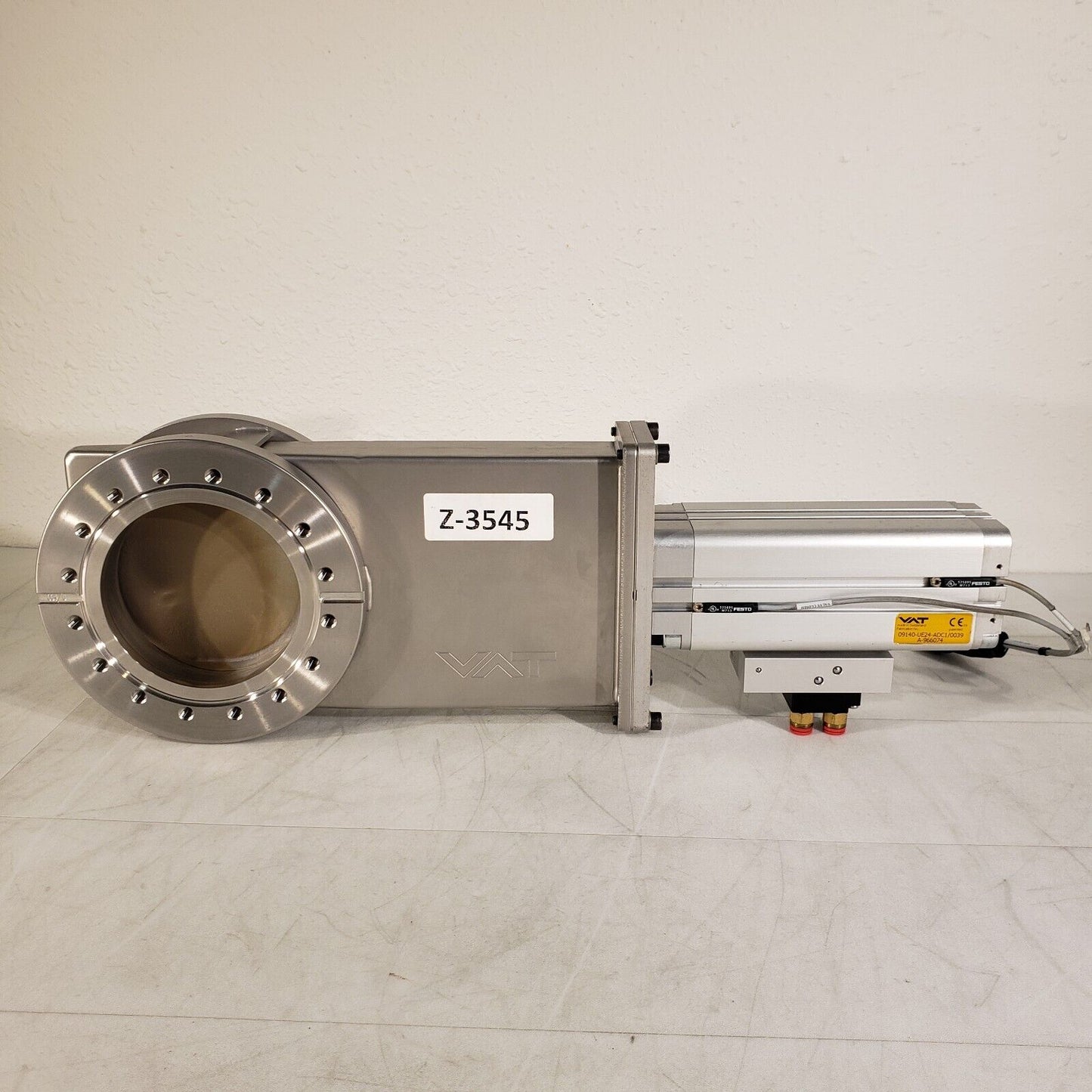 VAT 6" DN100CF Pneumatic Gate Valve High Vacuum Z-3545 1/4" Pneumatic Fittings