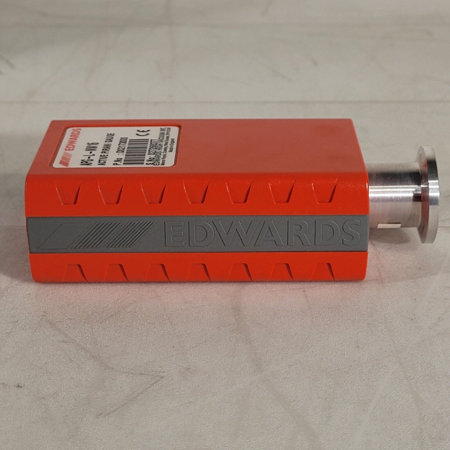 Edwards APG-L-NW16 Active Pirani Vacuum Gauge KF16 NW16 Flange D02173000