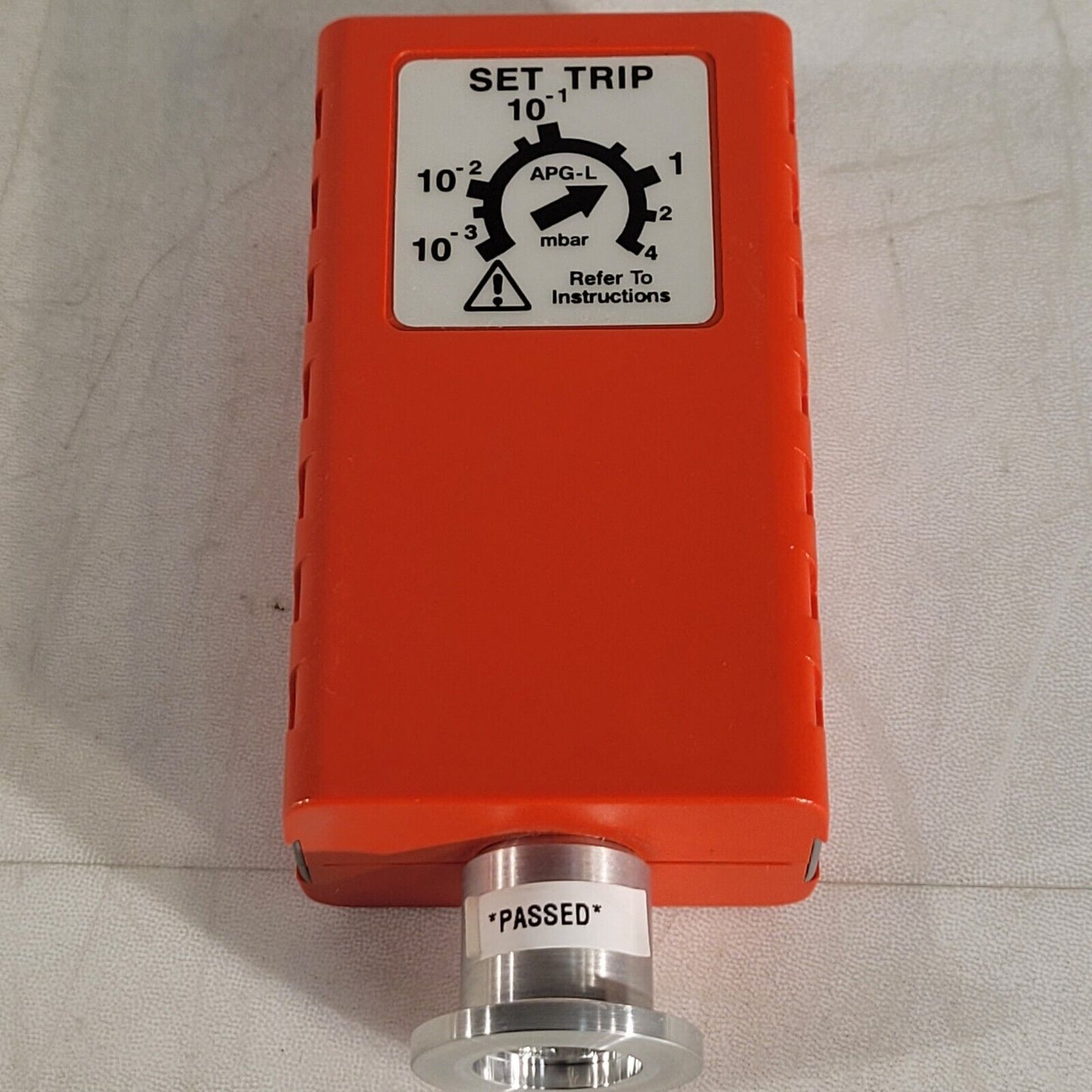 Edwards APG-L-NW16 Active Pirani Vacuum Gauge KF16 NW16 Flange D02173000