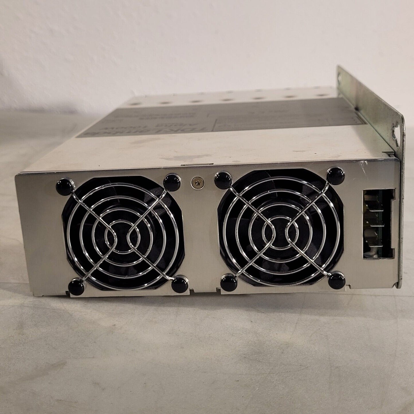 TDK-Lambda J10009 Alpha 1000W Power Sup 15V 28V 24V 5V Output 94.4-240VAC Input