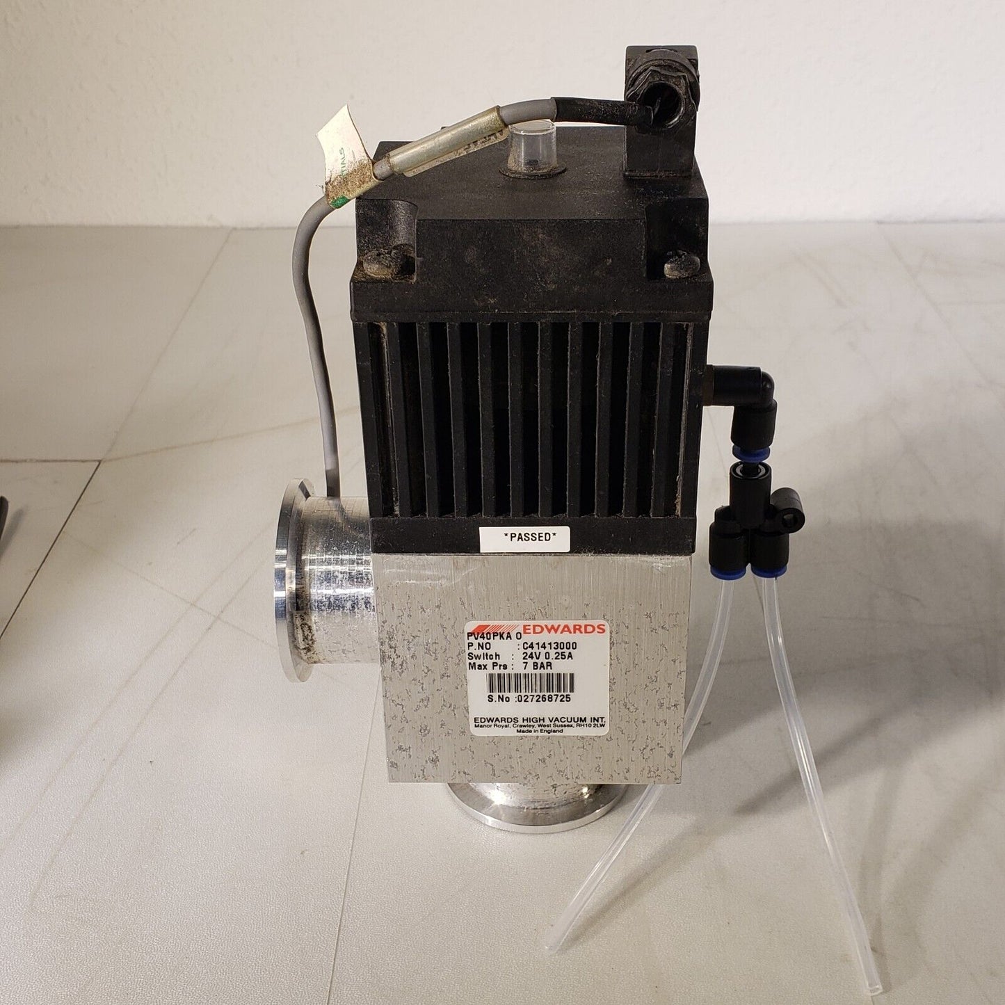 Edwards PV25PKA 0 High Vacuum Angle Valve ISO KF40 NW40 C4131300 Max Prs 7bar