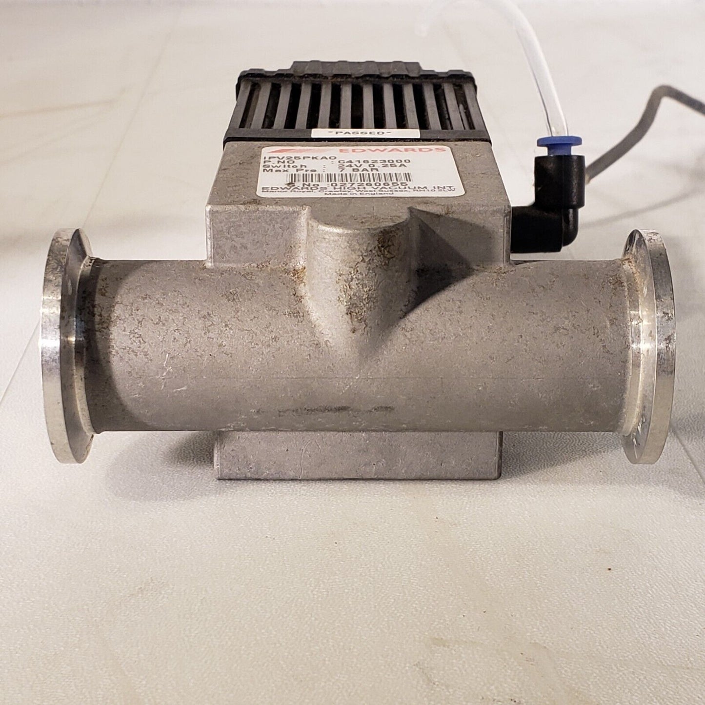 Edwards IPV25PKA0 ISO KF25 NW25 High Vacuum Inline Pneumatic Valve C41623000