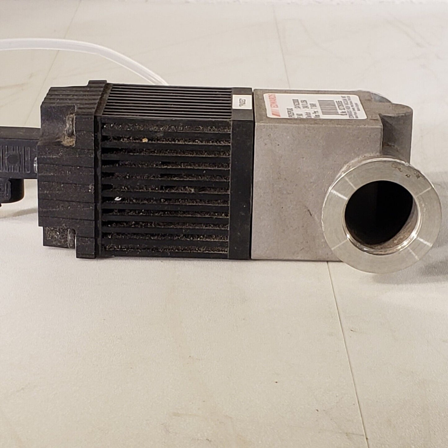 Edwards IPV25PKA0 ISO KF25 NW25 High Vacuum Inline Pneumatic Valve C41623000