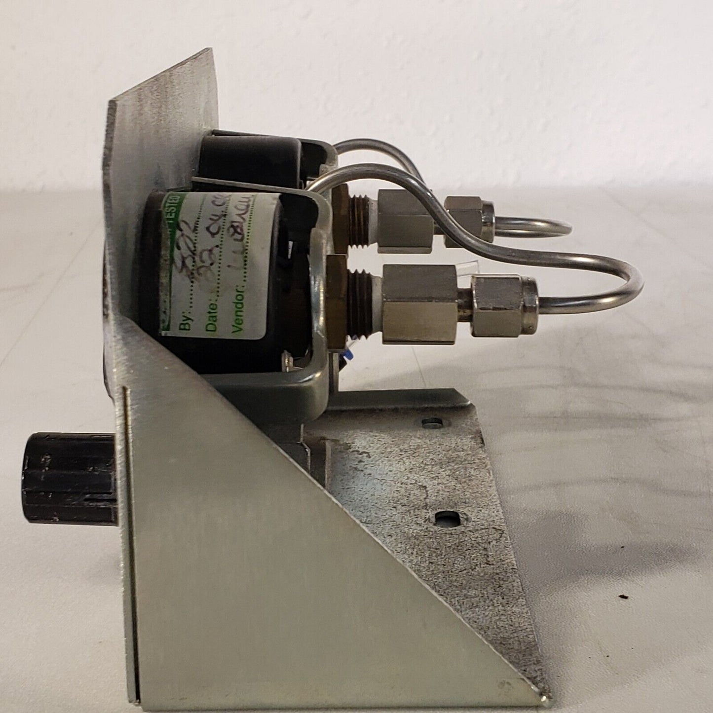SMC 4K8 2.5P Guage With AR1000-M5 Dual Guage Panel Mount Guage Range 0-30psi