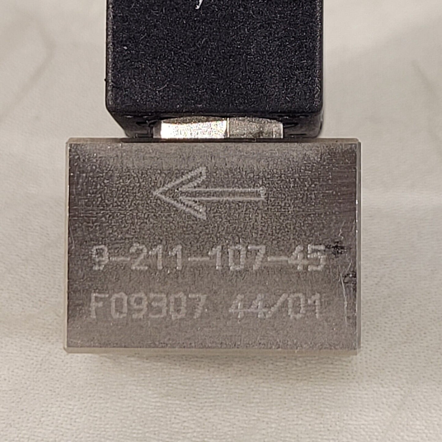 Fluid Automation Systems 9-211-107-45 Solenoid Valve F09307 44/01