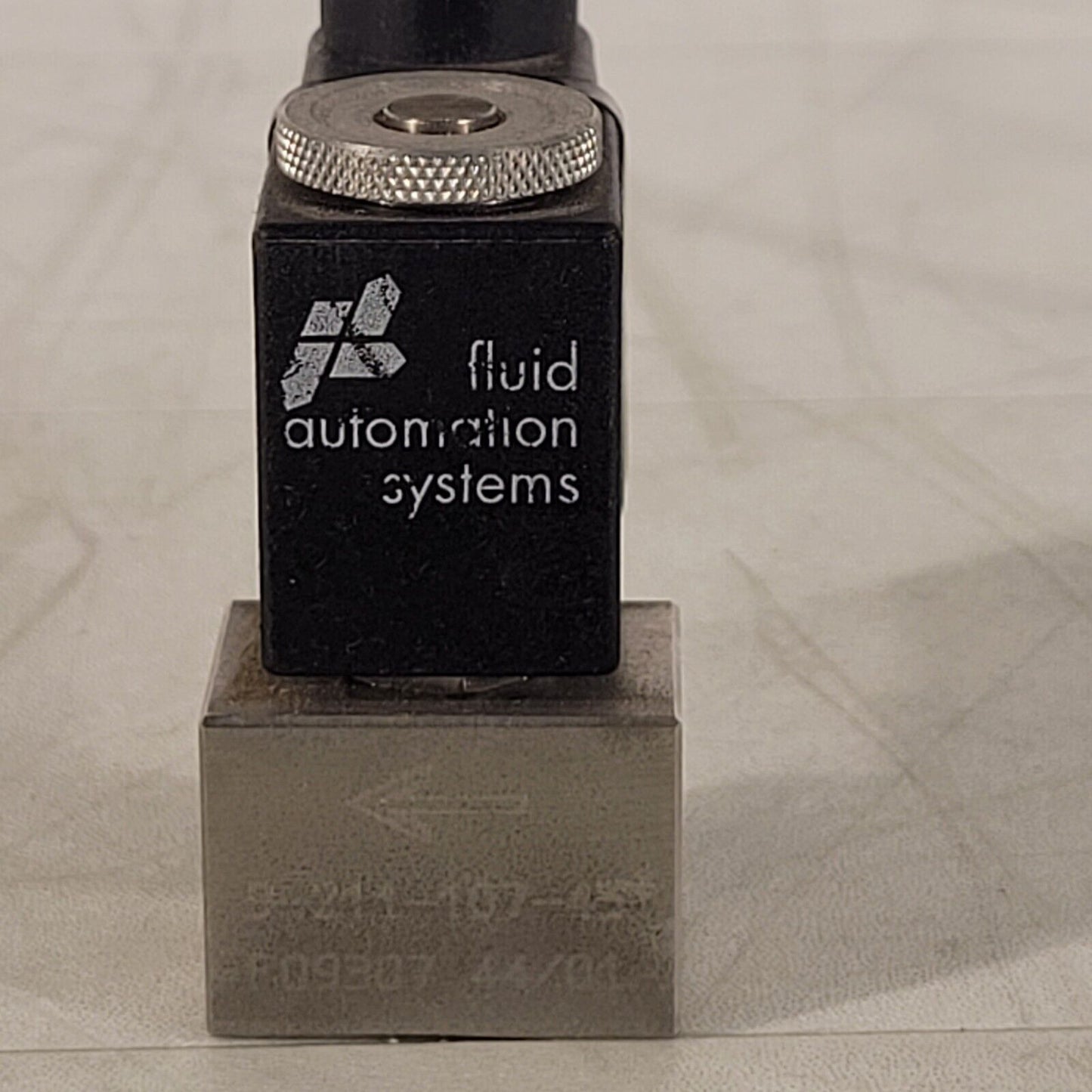 Fluid Automation Systems 9-211-107-45 Solenoid Valve F09307 44/01