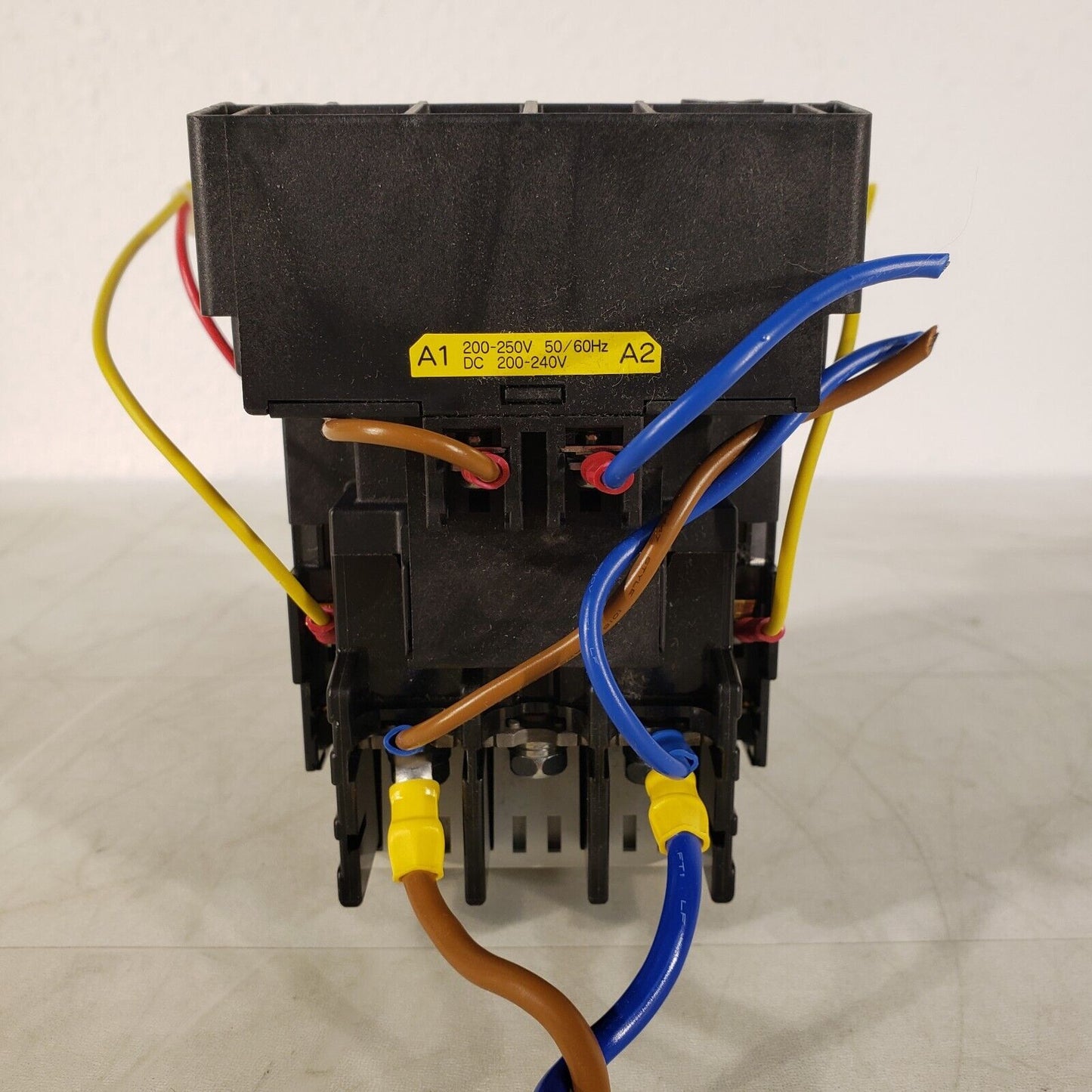 Fuji Electric SC-N3/SE Magnetic Contactor 200-240V DC 3 Phase 3NC2H/SE