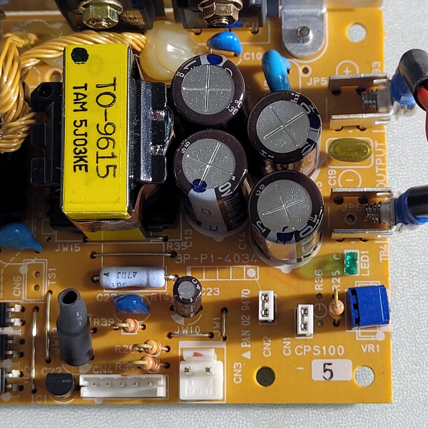 Tamura CPS100-5 Power Supply Input: DC 250V 0.64A Output: DC 5V 20A 4874-11 Z