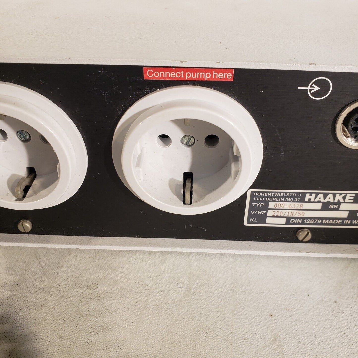 Haake ZS1 000-6328 Electric Pump Heater Controller Panel 250VAC 15A 3.8kW