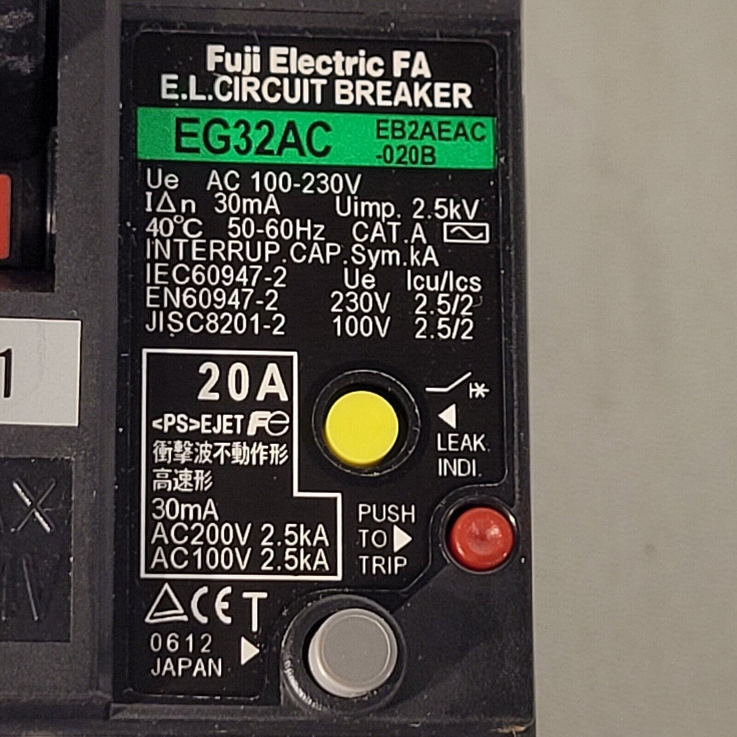 Fuji Electric EG32AC 20A Circuit Breaker EB2AEAC-020B AC 100-230V 30mA 2.5kV