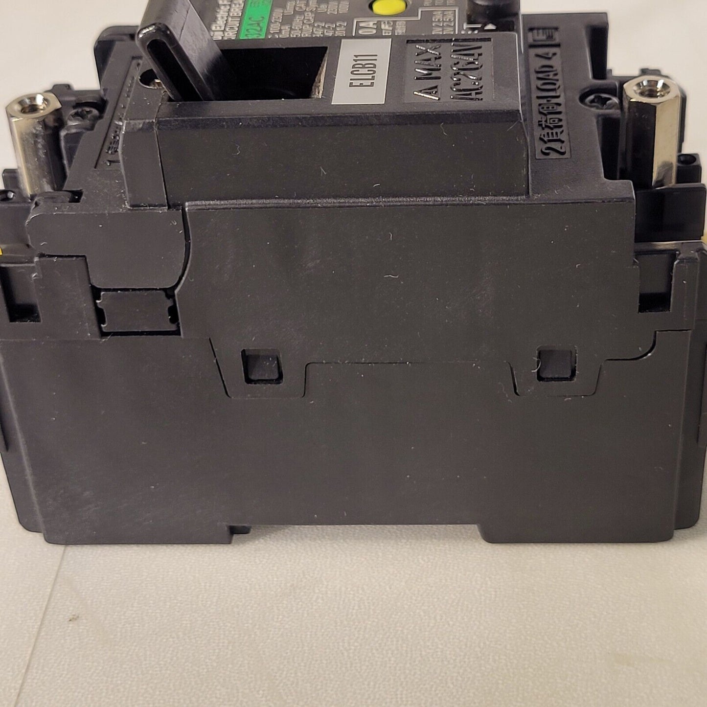 Fuji Electric EG32AC 20A Circuit Breaker EB2AEAC-020B AC 100-230V 30mA 2.5kV