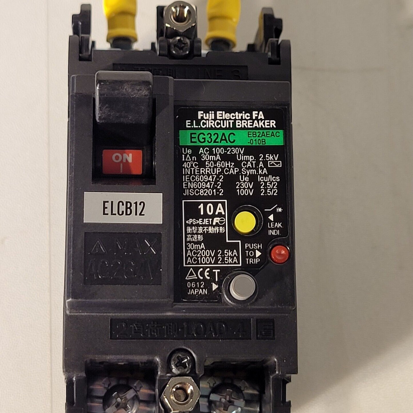 Fuji Electric EG32AC 10A Circuit Breaker EB2AEAC-101B AC 100-230V 30mA 2.5kV