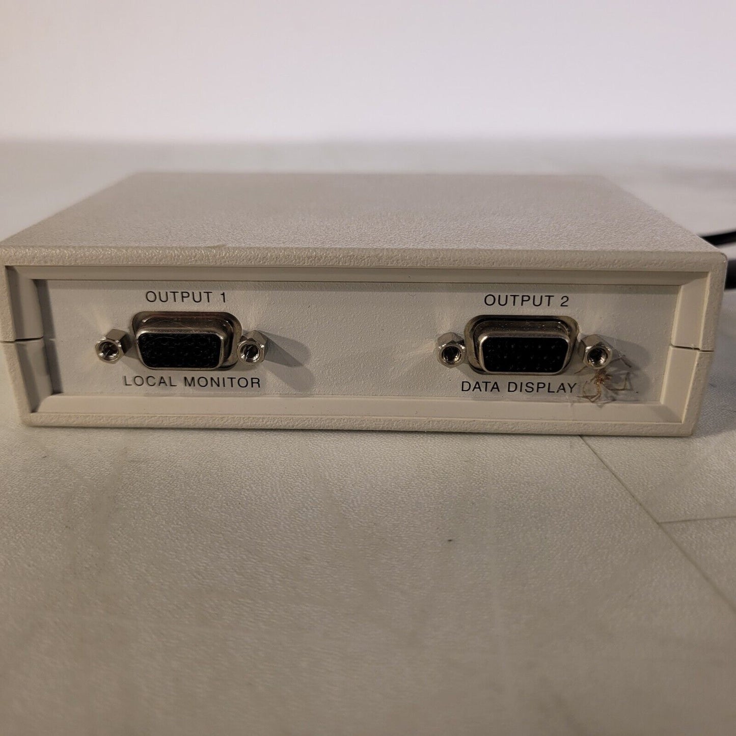 Inline Inc VGA Distribution Amplifier DAV002 1 Input 2 Output, 9VDC 1A