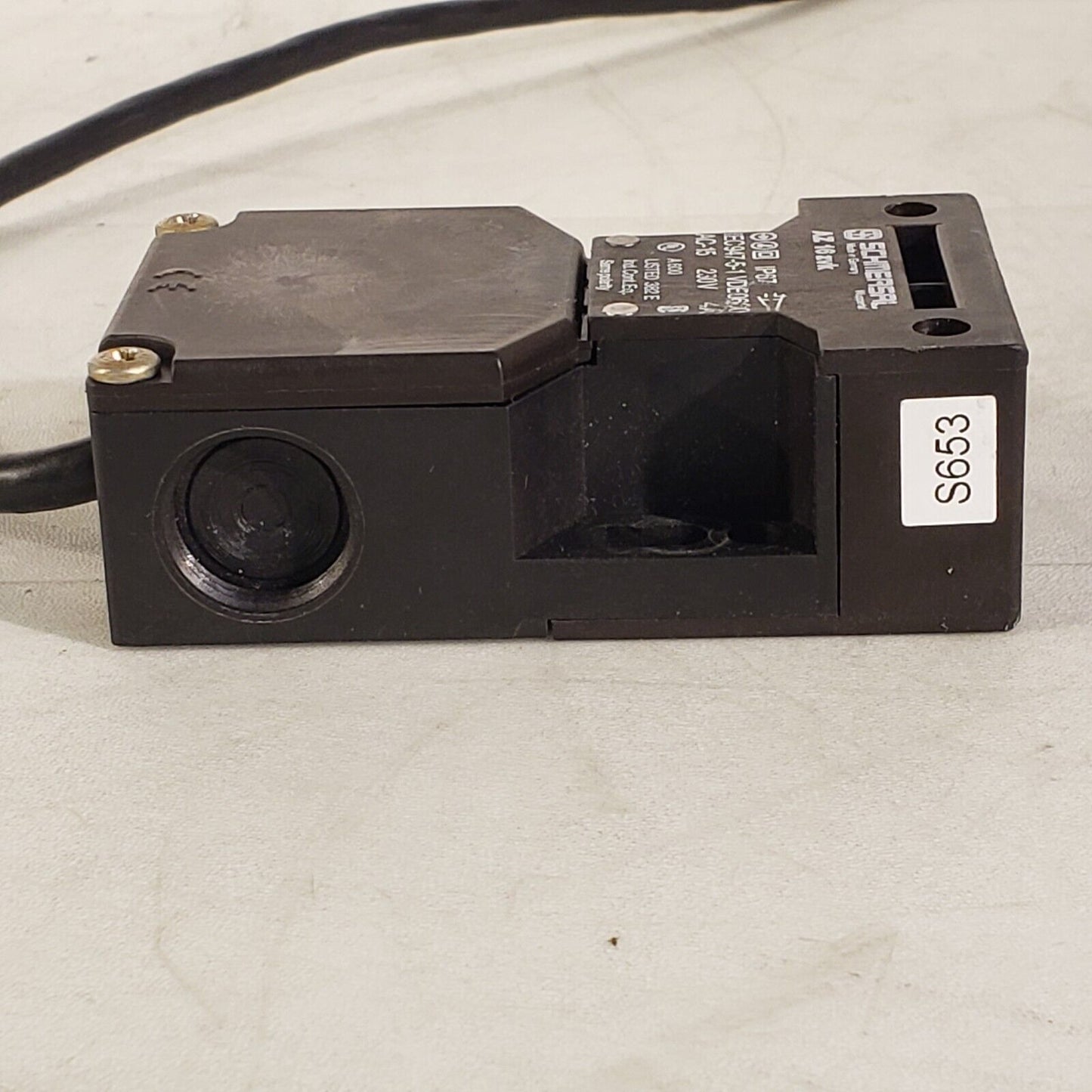 Schmersal AZ16 zvk Safety Switch AC-15 230V 4A From Bruker D8 XRD