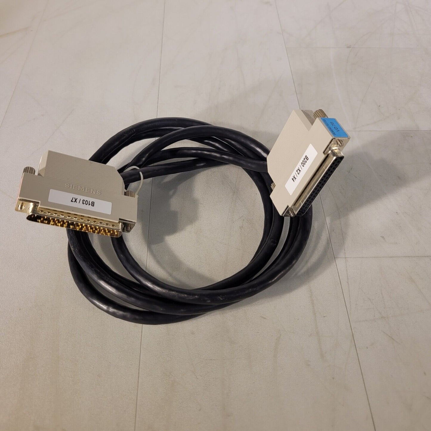 Siemens C79298-A3240-B21 DB37 HX SQA Cable Male/Female From Bruker D8 XRD