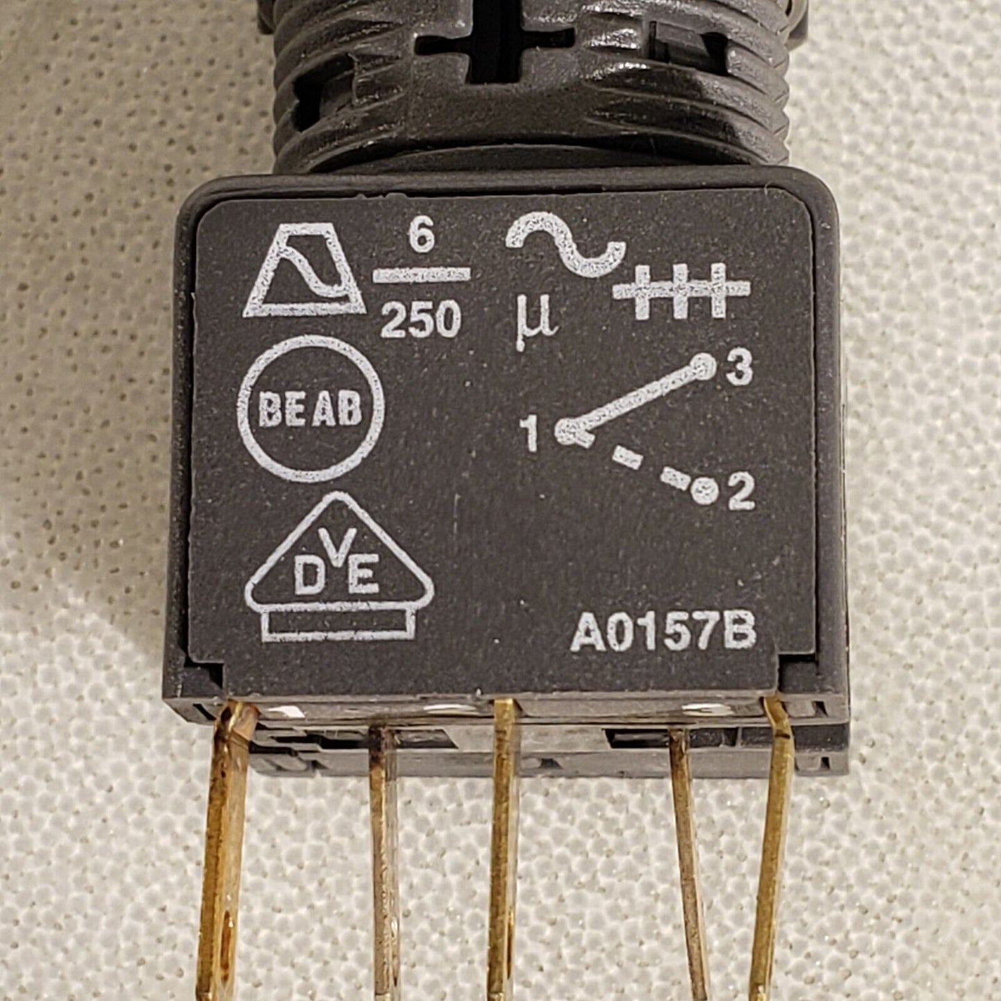 APEM A0157B Power Switch Start Button Microswitch for Bruker D8 XRD