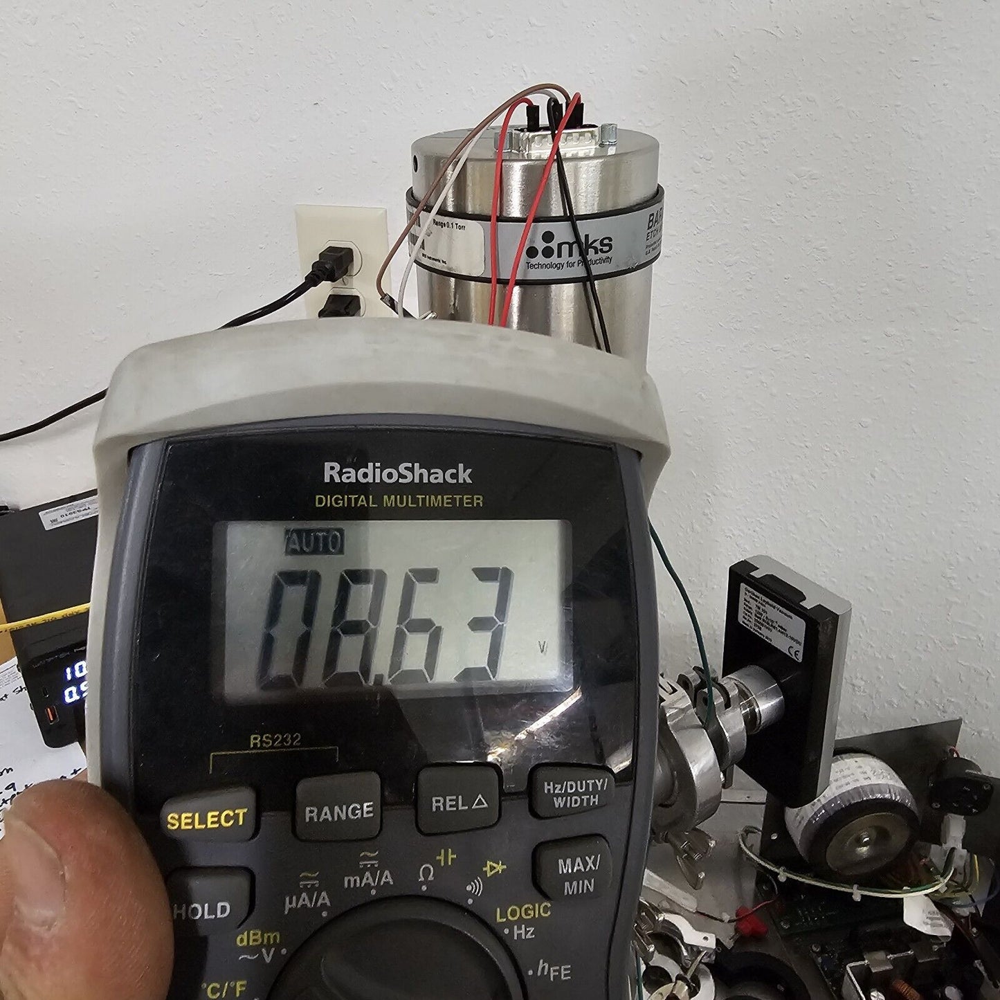 TESTED MKS E28B-24259 Baratron Etch Capacitance Manometer 0.1 Torr Range Vacuum