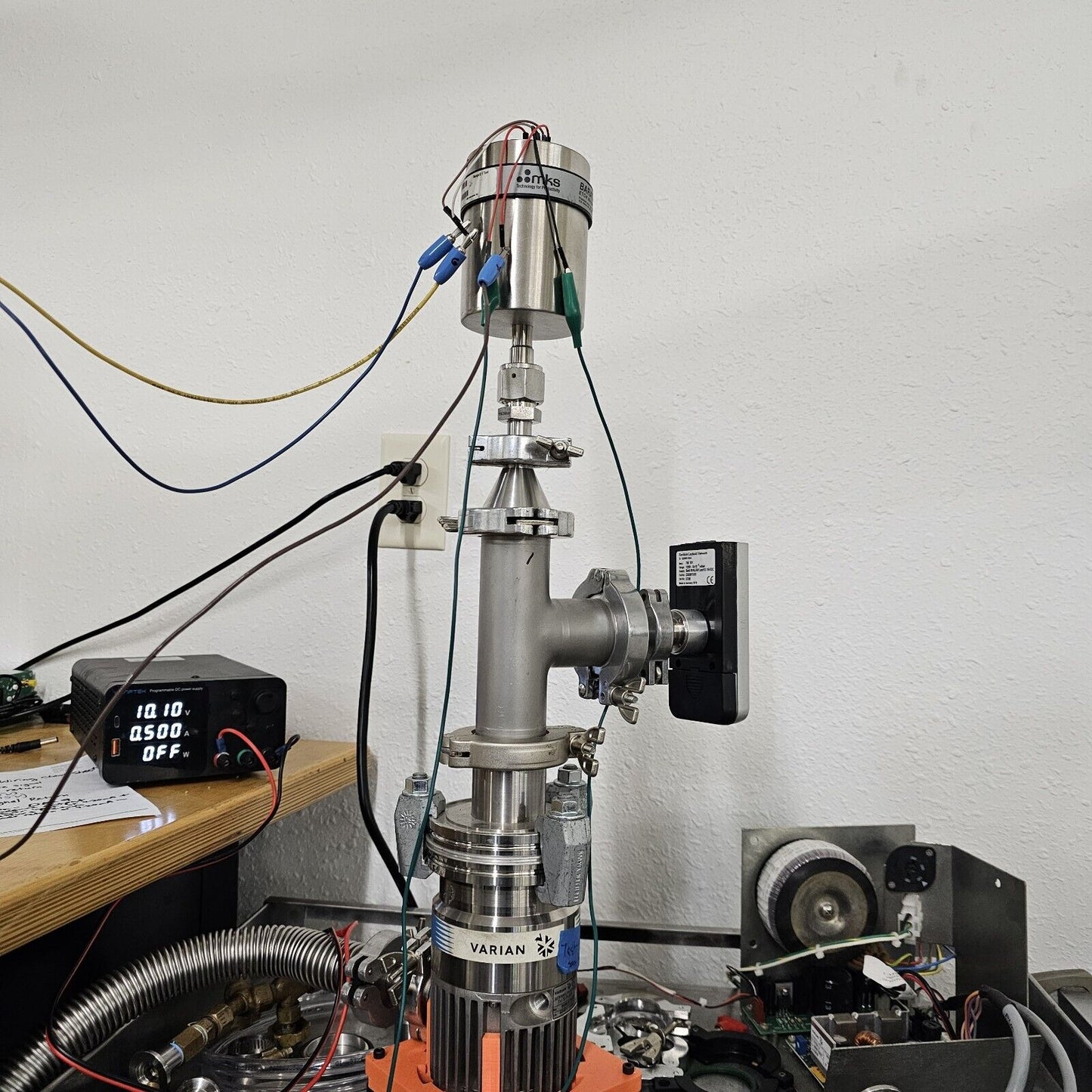 TESTED MKS E28B-24259 Baratron Etch Capacitance Manometer 0.1 Torr Range Vacuum