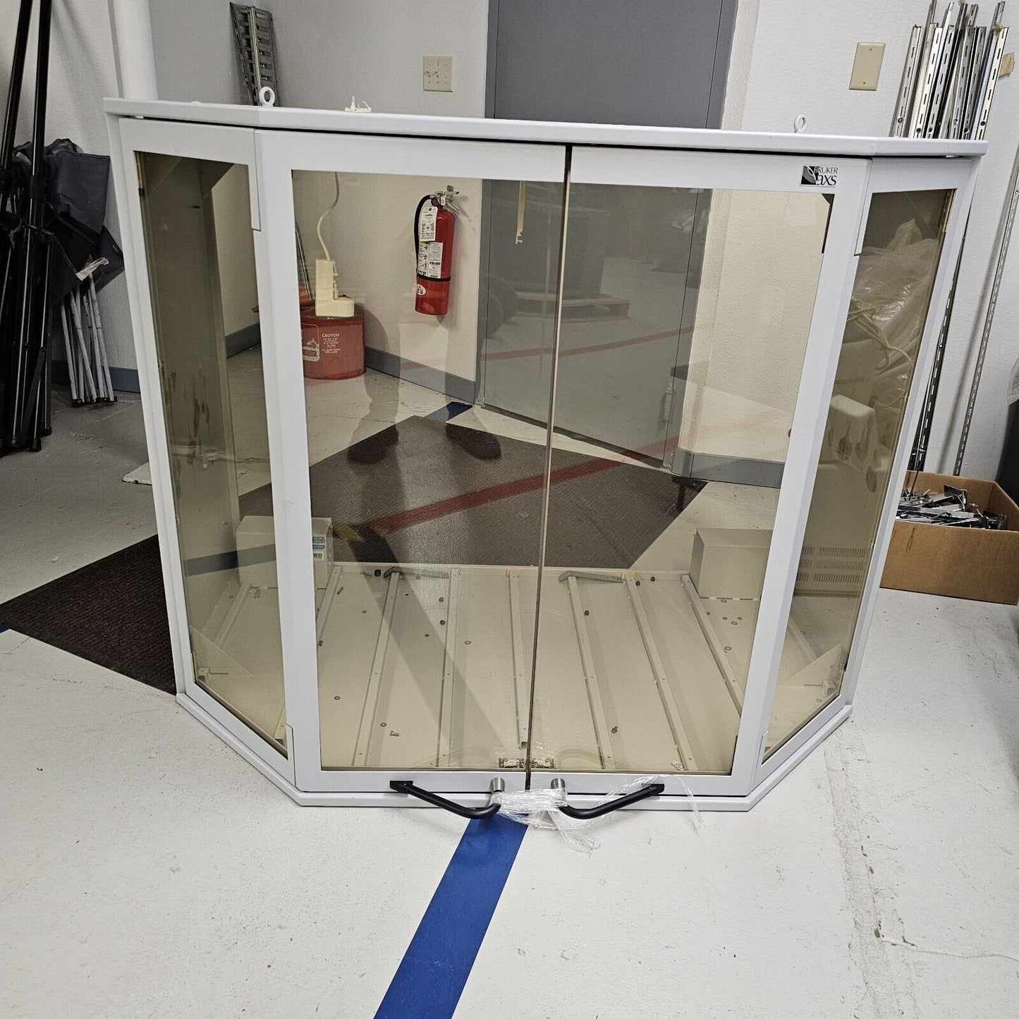 Bruker AXS D8 XRD Leaded Shielded Glass 0.5mm Pb 110kV/S X-ray KyowaGlas-XA