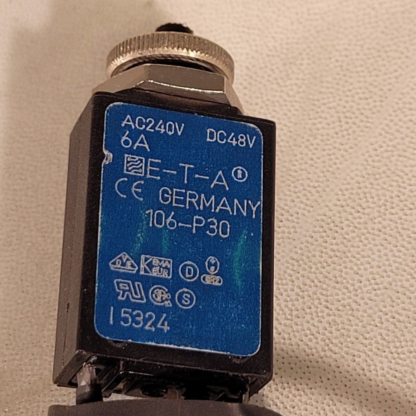 ETA 106-P30 Thermal Circuit Breaker AC240V DC48V 6A I5324
