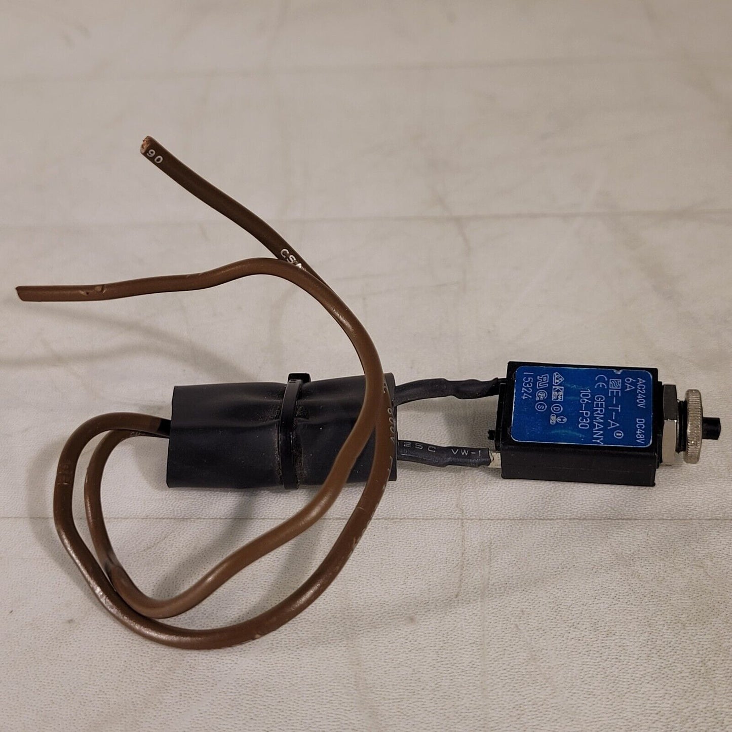 ETA 106-P30 Thermal Circuit Breaker AC240V DC48V 6A I5324