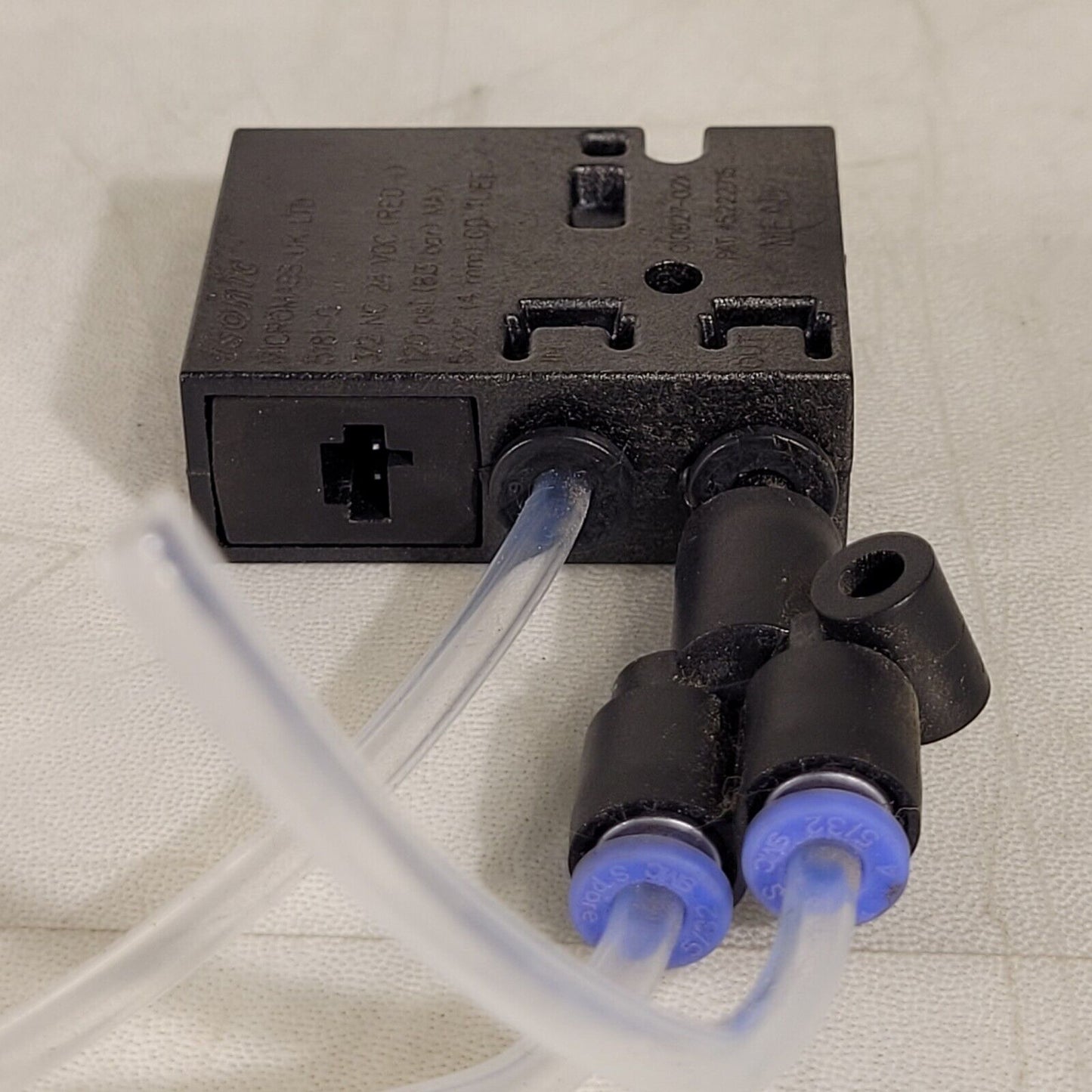 Isonic 5181-0 Micromass 3/2 NC 24 VDC 120 psi 18.3 Bar 5/32" OD Tube Solenoid