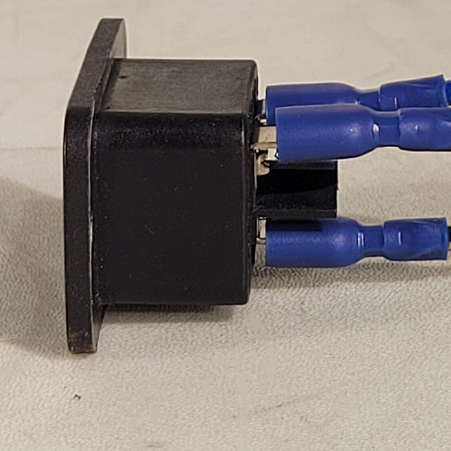 Schurter 4798 Output Plug 16A 250V 20A 250V Power Entry Jack Socket