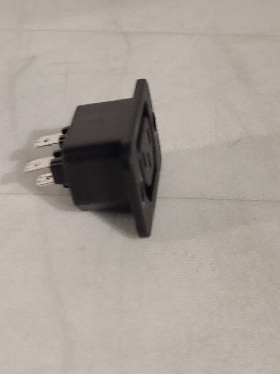 Schurter 4721 IEC Outlet F Quick Conect Terminal Power Entry Socket Jack