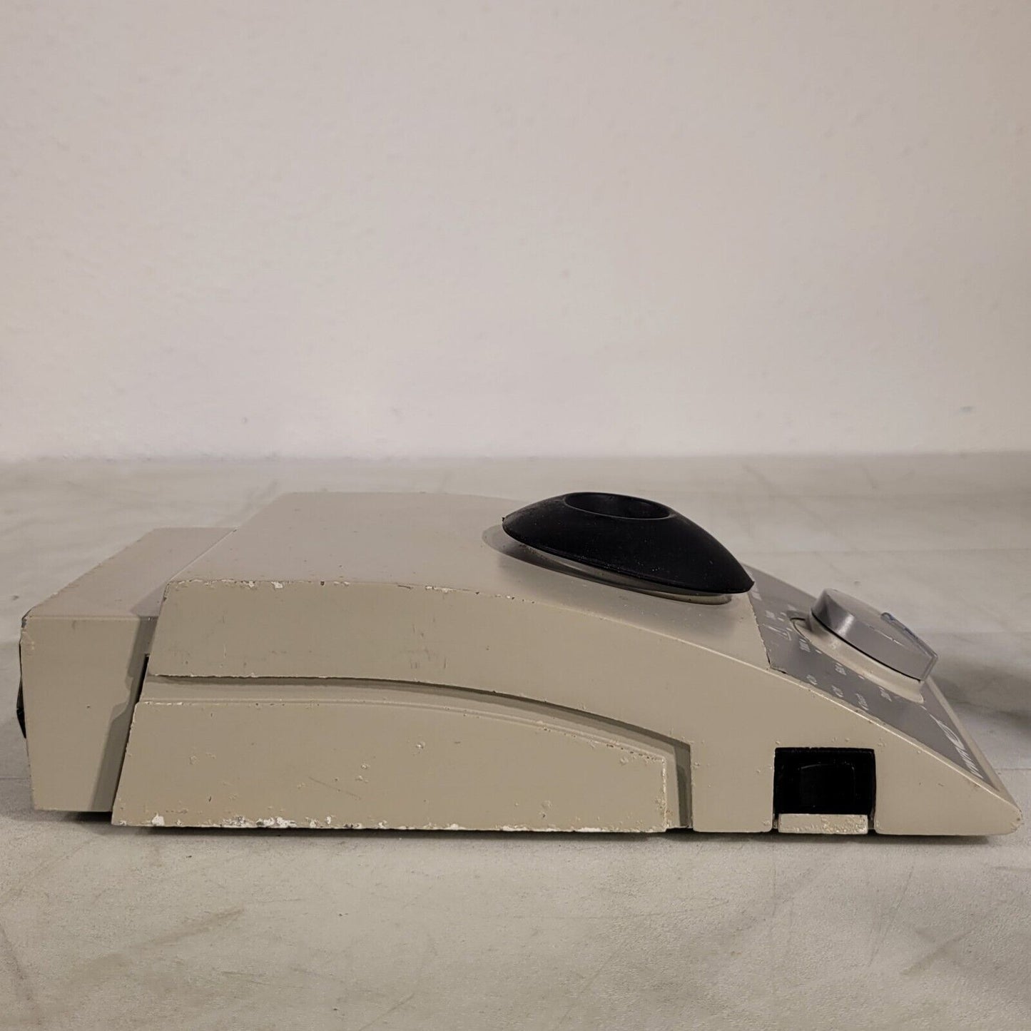 VWR MV1 Mini Vortexer 200-2500 Rpm 115V 50/60Hz 31W IKA 03.167901
