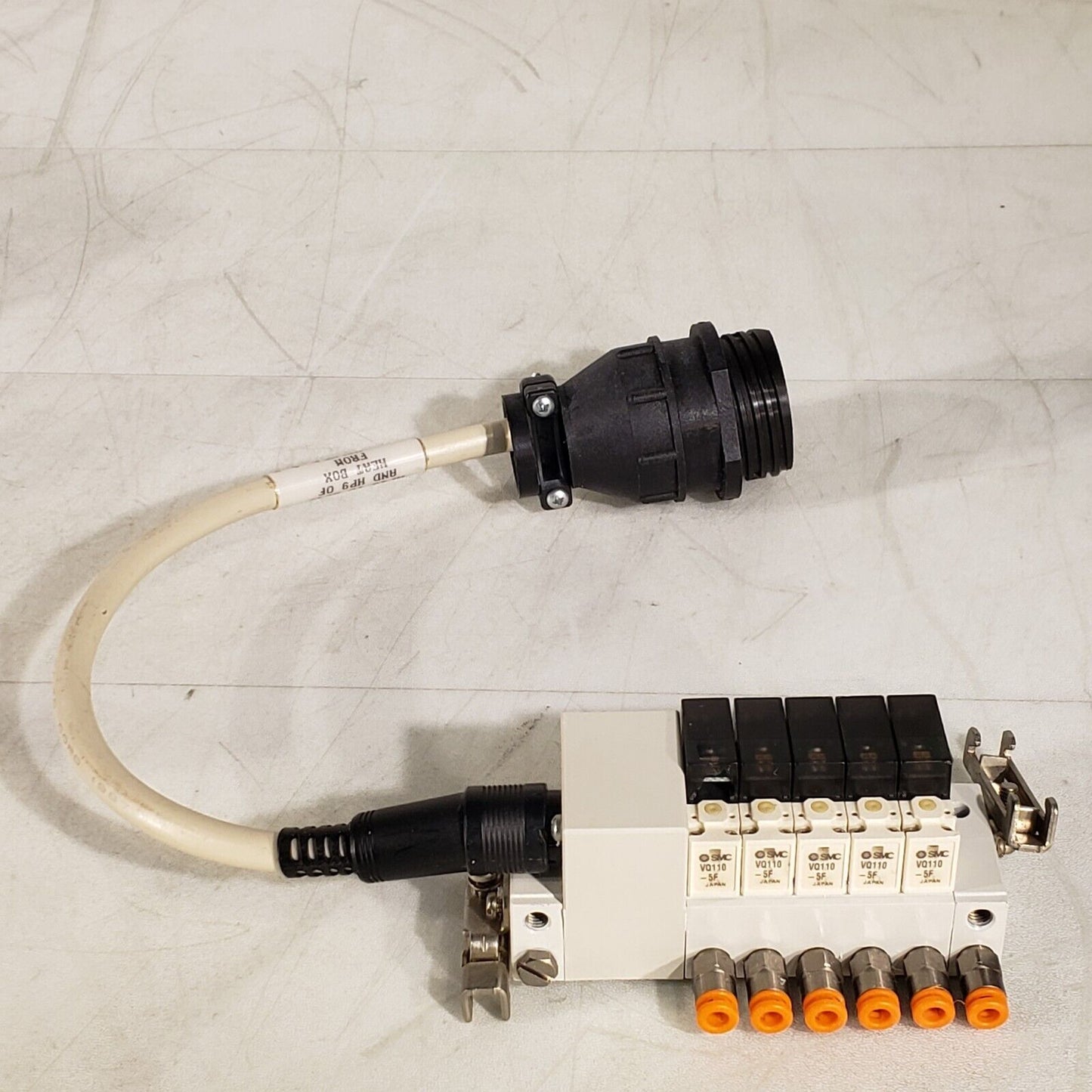 SMC A-471-9800013 Solenoid Manifold 5x VQ110-F5 Pneumatic Air Controller