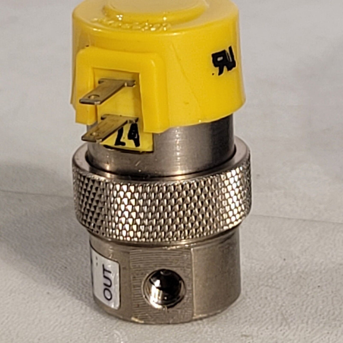 Clippard ET-2-24 VDC 2-Way Control Valve Solenoid 24vdc ETO-2 ET-2 ET-2-24V