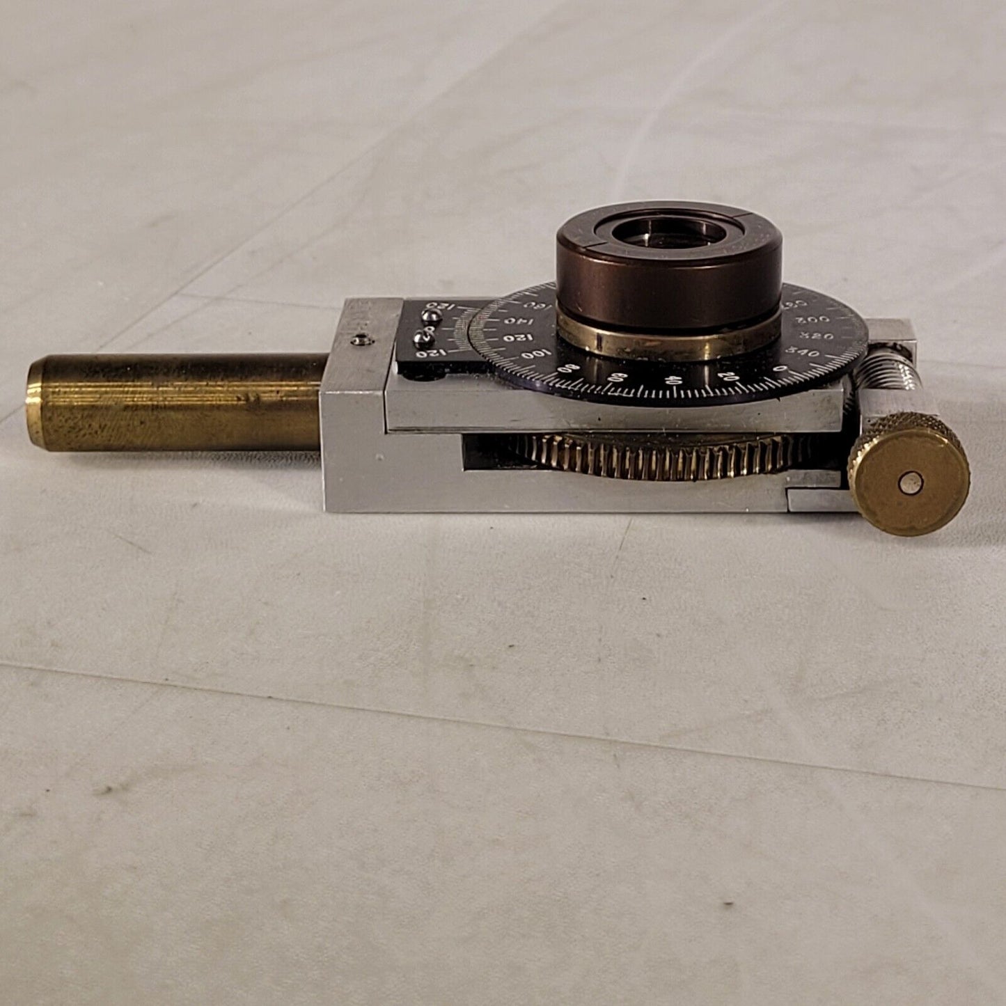 Bennett Rotational Optical Mount With Grischkowsky 589.6nm Lambda/4 Waveplate