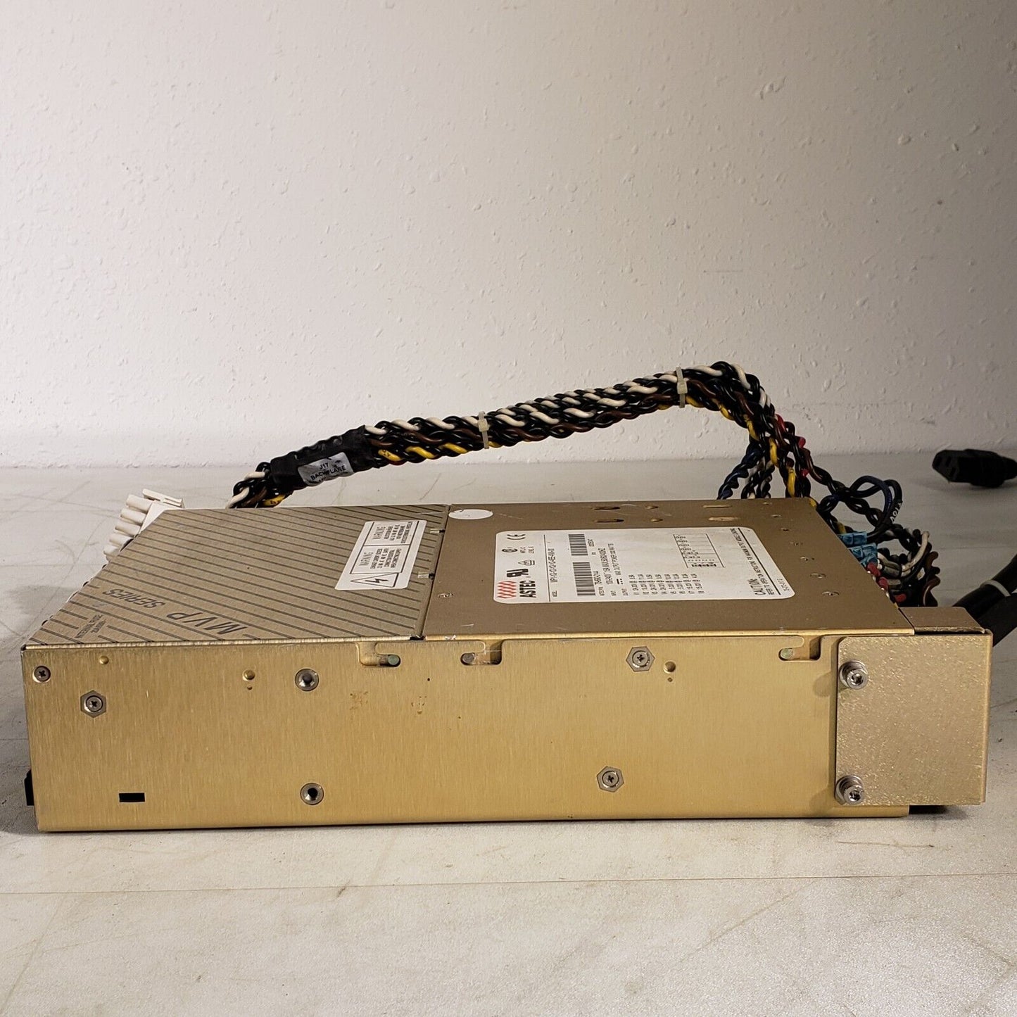 Astec MVP MP1-1Q-1O-1Q-1Q-4EE-4NN-00 24v, 18V, 15V, 5V Power Supply 73-690-0144
