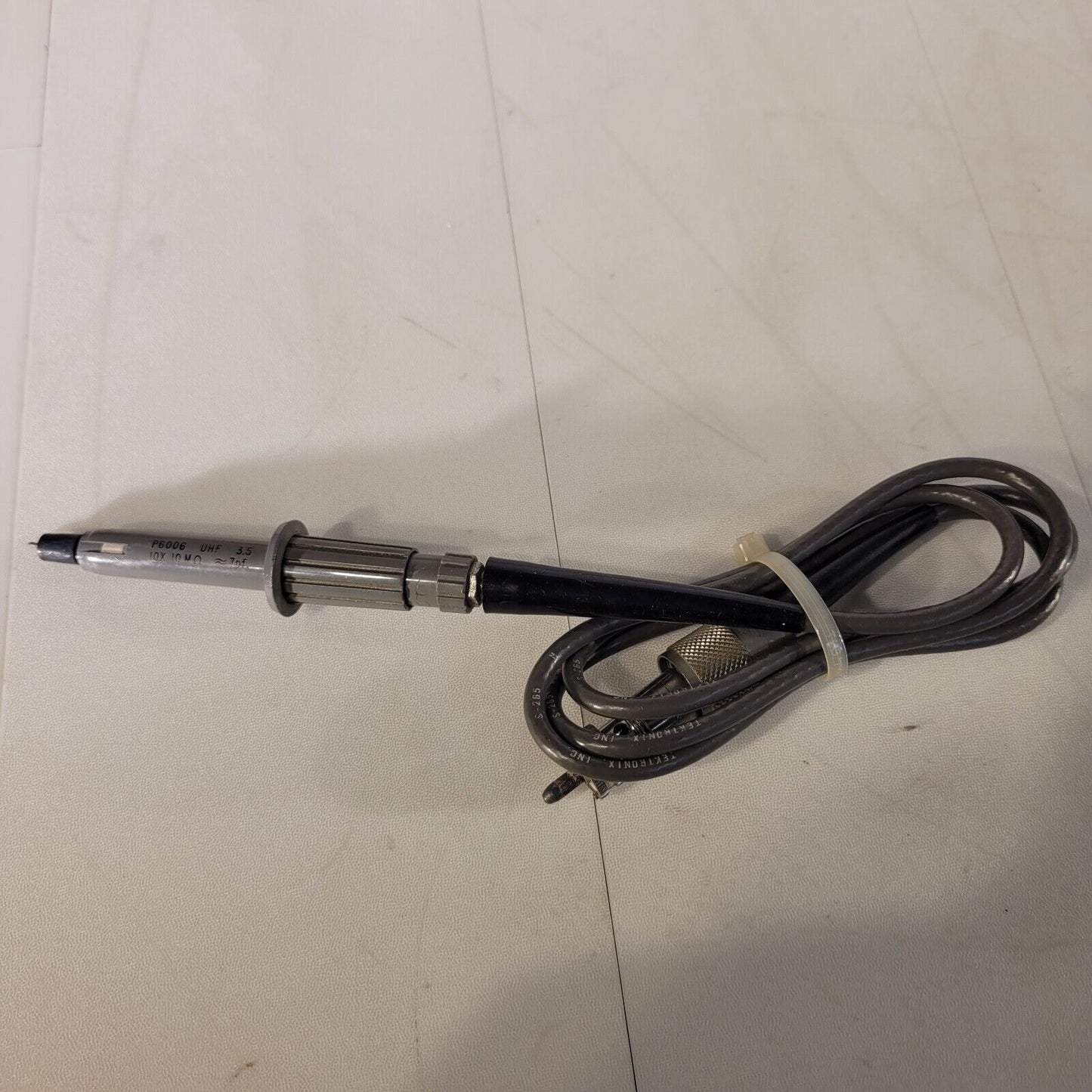 Tek Tektronix P6006 Oscilloscope Passive Probe 10x 10M Ohm 7pF UHF 3.5 Ft Long