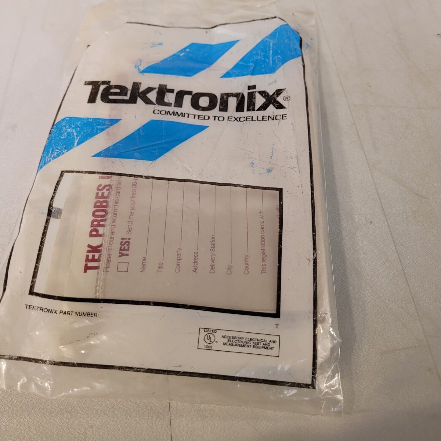 Tek Tektronix P6106A Oscilloscope Probe 10x 250MHz 10M Ohm 11.2pF w/ Accessories