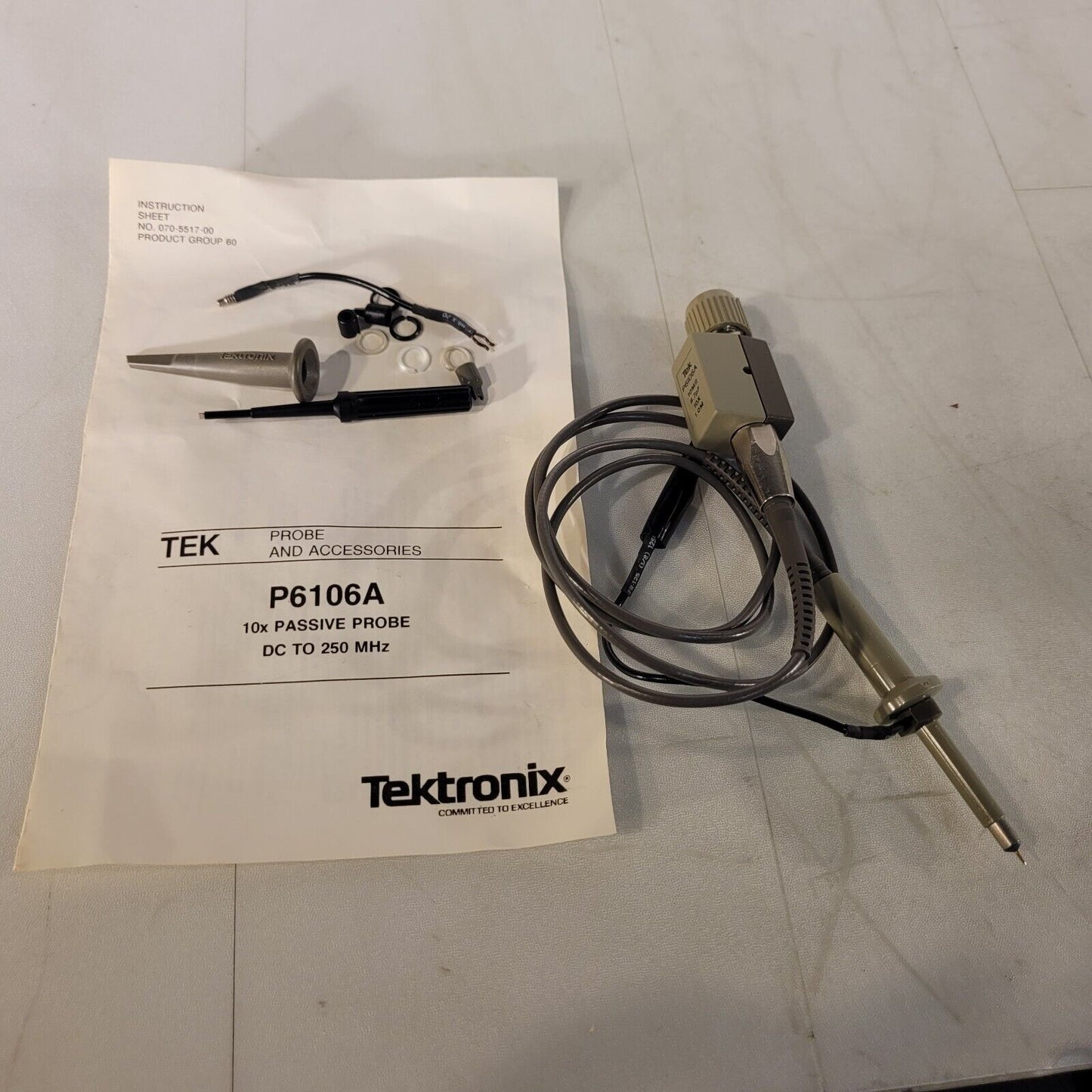 Tek Tektronix 6106A Oscilloscope Probe 10x 250MHz 10M Ohm 8.7pF with Accessories