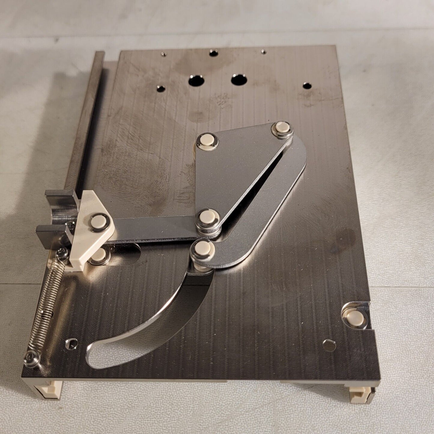 Sample Tray UHV Insert Holder For Bruker UltraFlex II Mass Spectrometer Vacuum