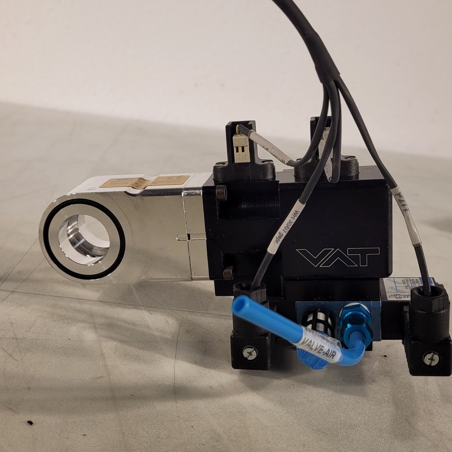 Mac N-7557-008 Vat Gate Valve 3429 12VDC 5.4W Recessed Drop-In UHV High Vacuum