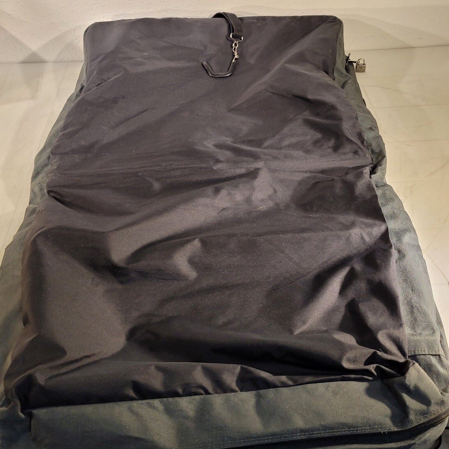 Samsonite Hanging Garment Travel Bag For Suite/ Dress