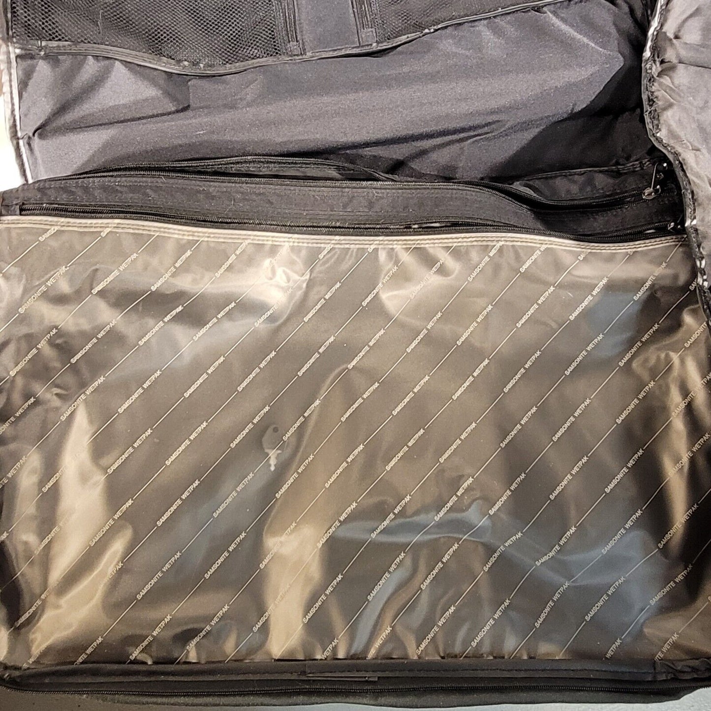 Samsonite Hanging Garment Travel Bag For Suite/ Dress