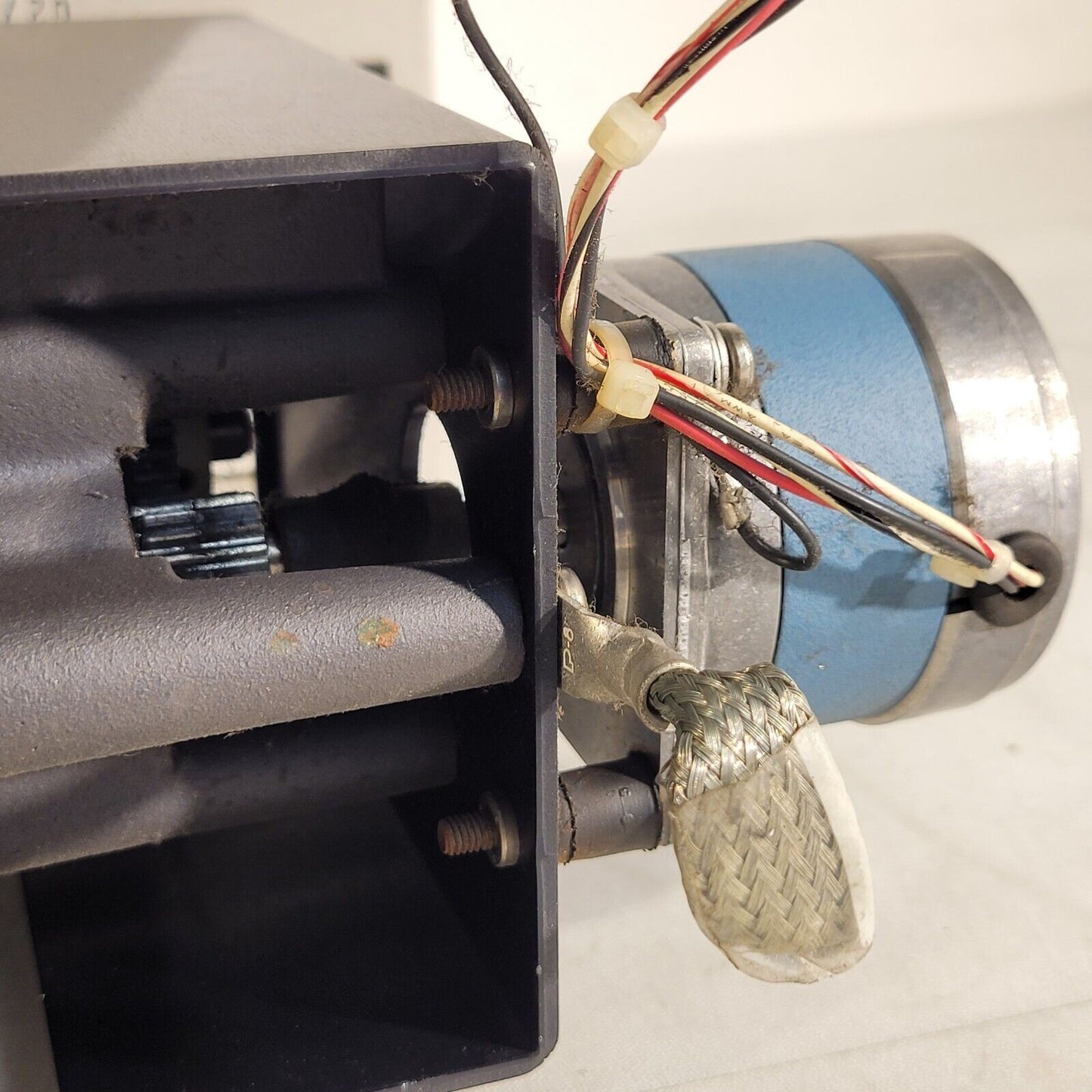 Peristaltic Fluid Pump With M061-LF-548 Slo-syn Motor From Elan 9000