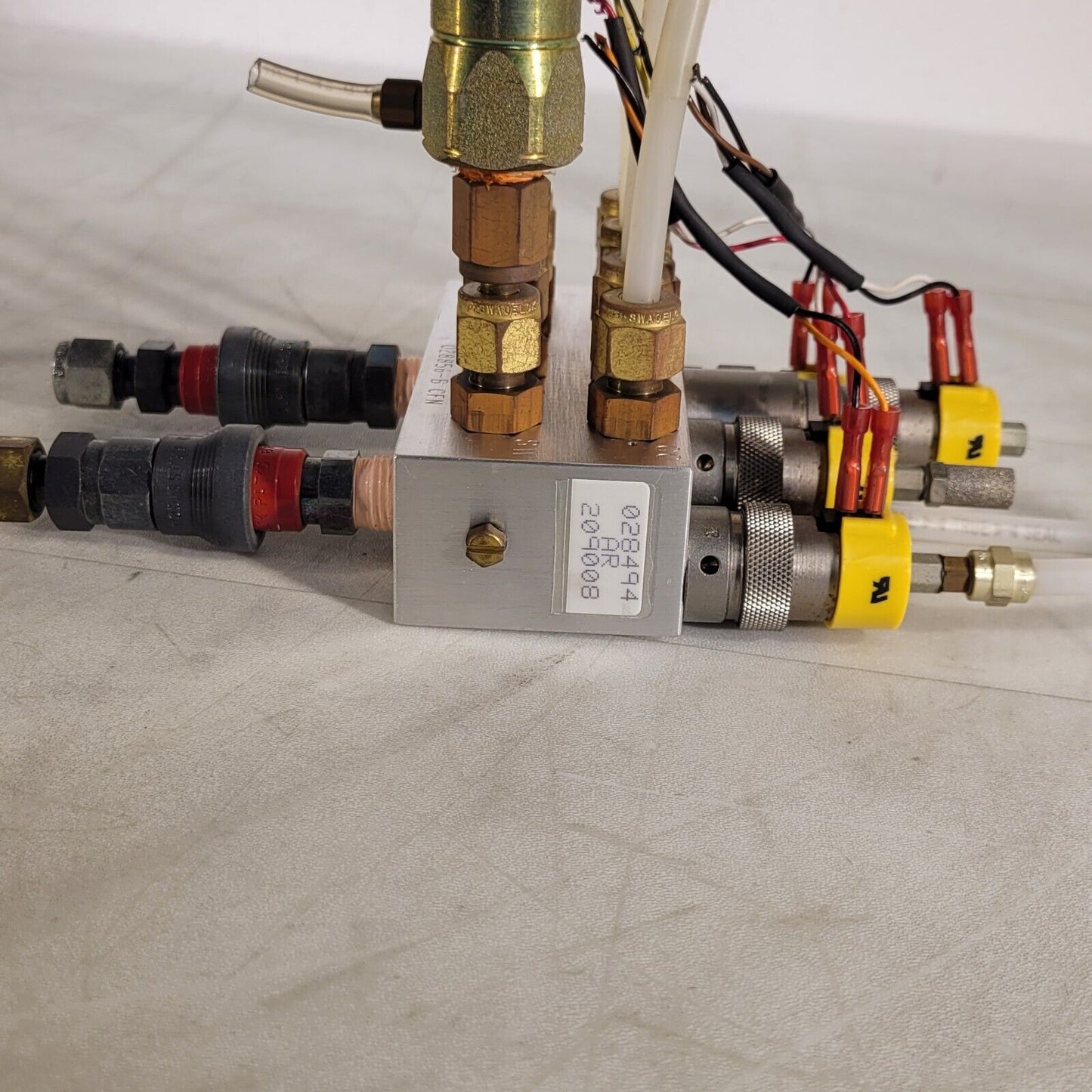 Main Manifold Air Valve Assembly 028494 AR 209008 From Perkin Elmer Elan 9000