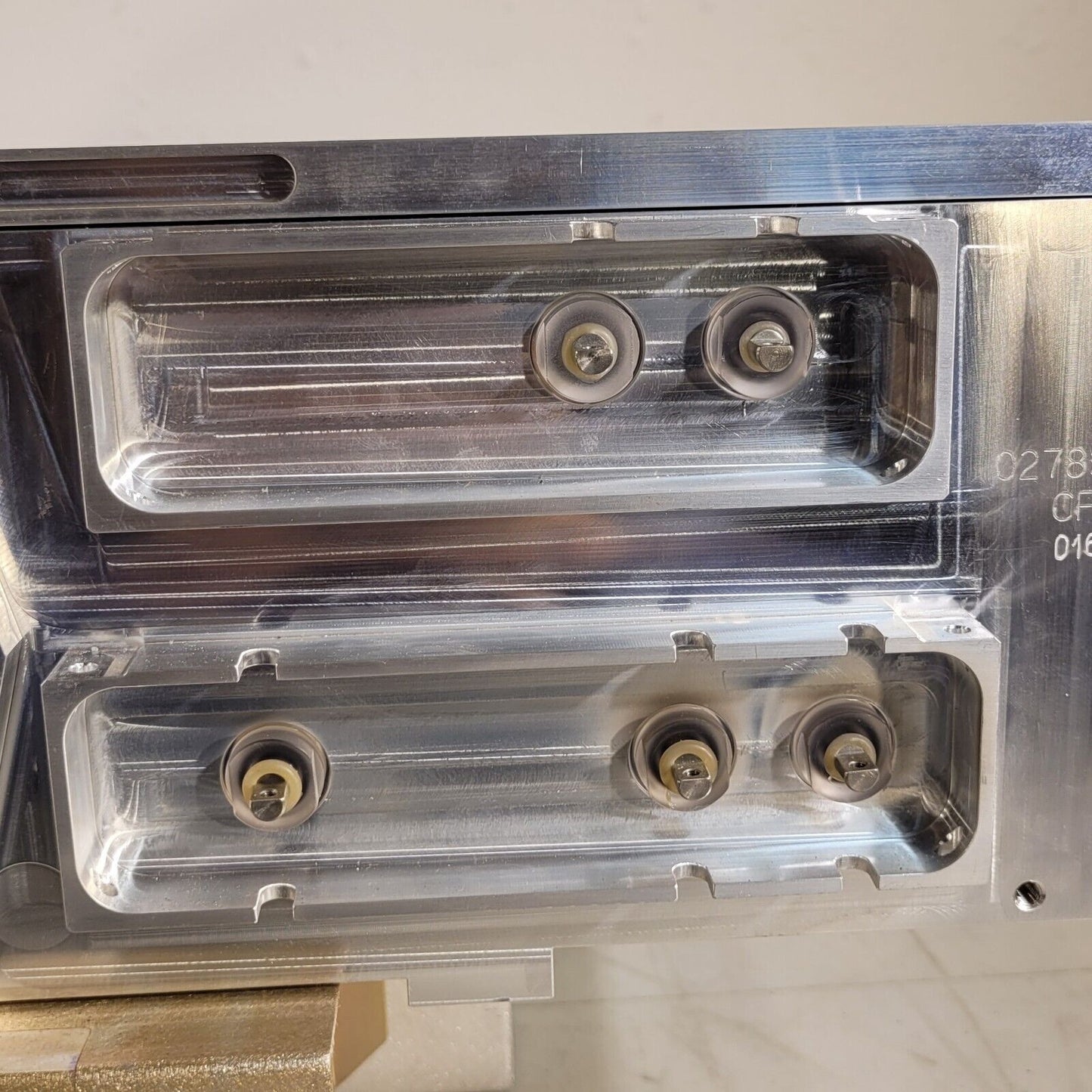 Main Chamber With Sciex 018125-B Board From Perkin Elmer Elan 9000 ICP Mass Spec