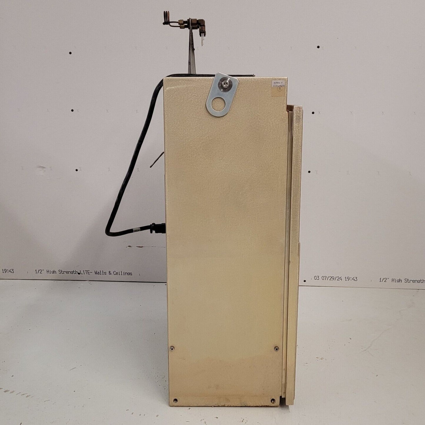 RF ICP Plasma Generator With Power Supply From Perkin Elmer Elan 9000 Mass Spec