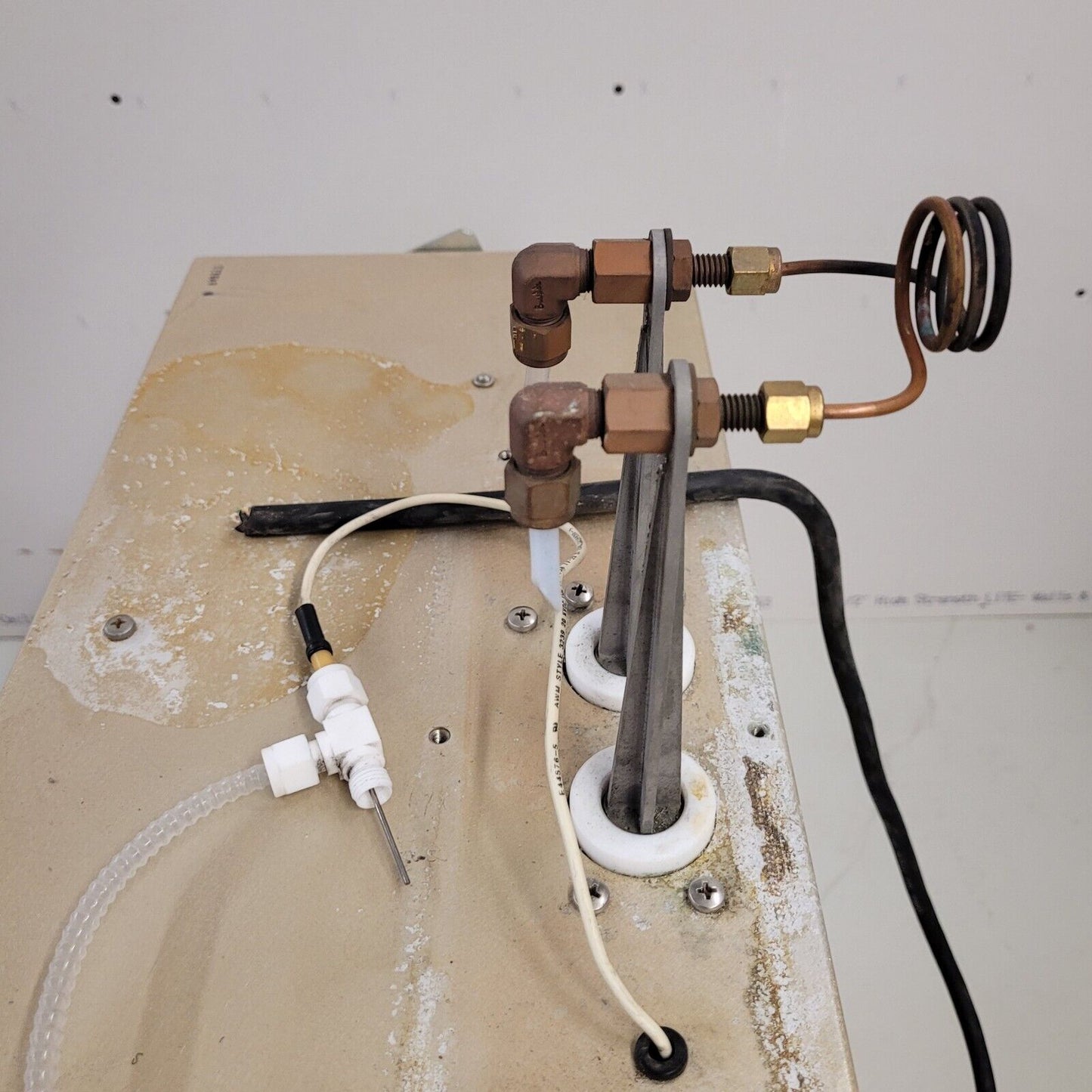 RF ICP Plasma Generator With Power Supply From Perkin Elmer Elan 9000 Mass Spec