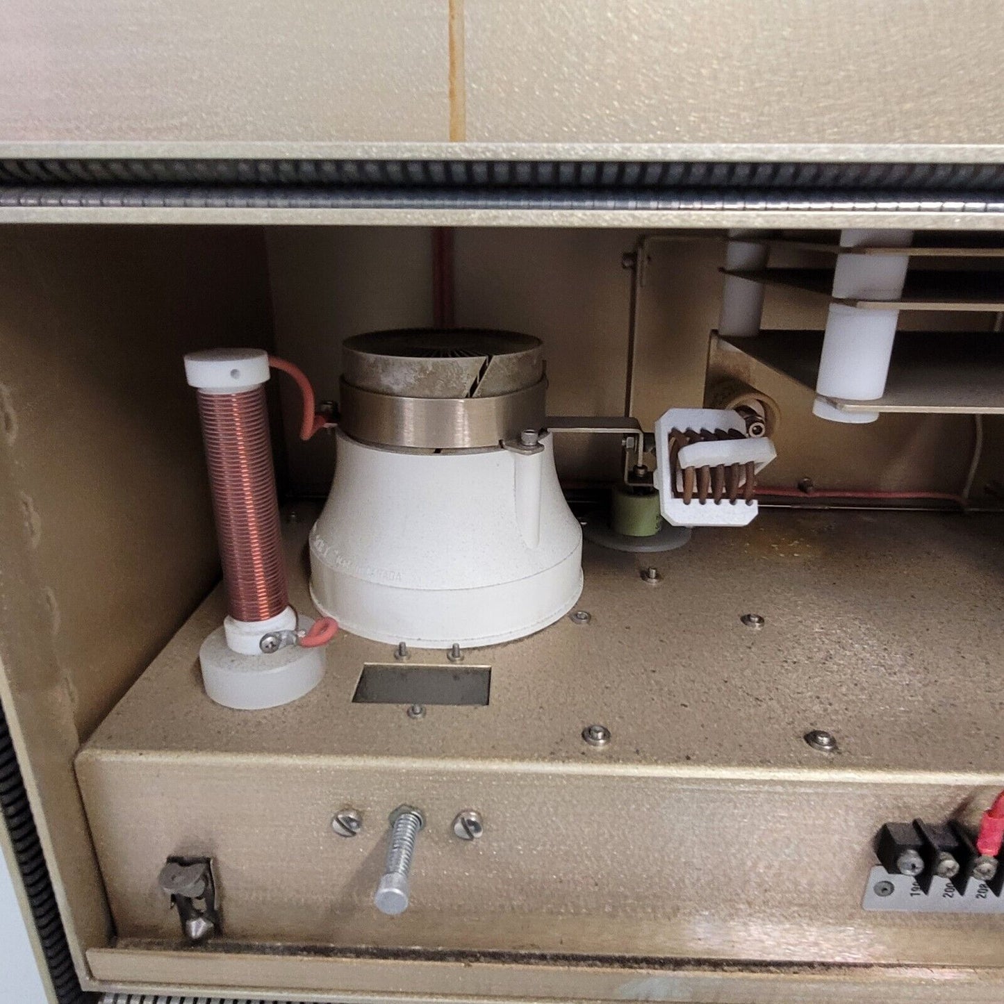 RF ICP Plasma Generator With Power Supply From Perkin Elmer Elan 9000 Mass Spec