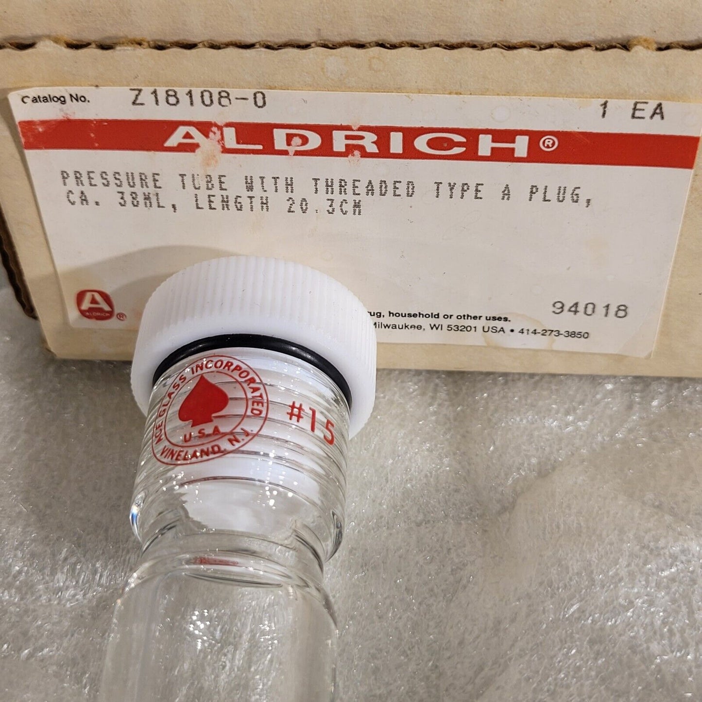 Aldrich Z18108-0 Pressure Tube With Threaded Type A Plug 38ml 20.3cm Length Glas