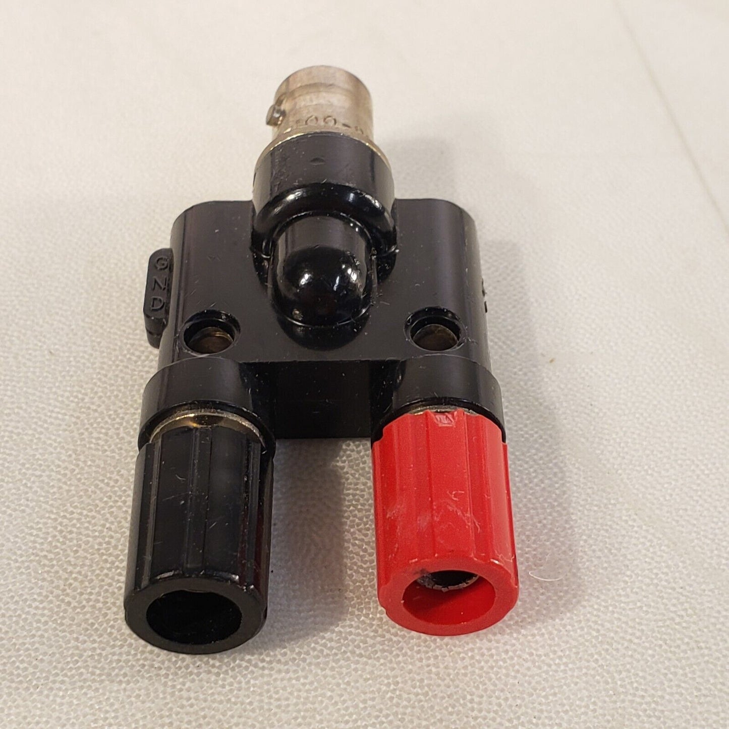 Pomona 1452 Banna Plug Male BNC Connector To Dual Female Banana Jacks