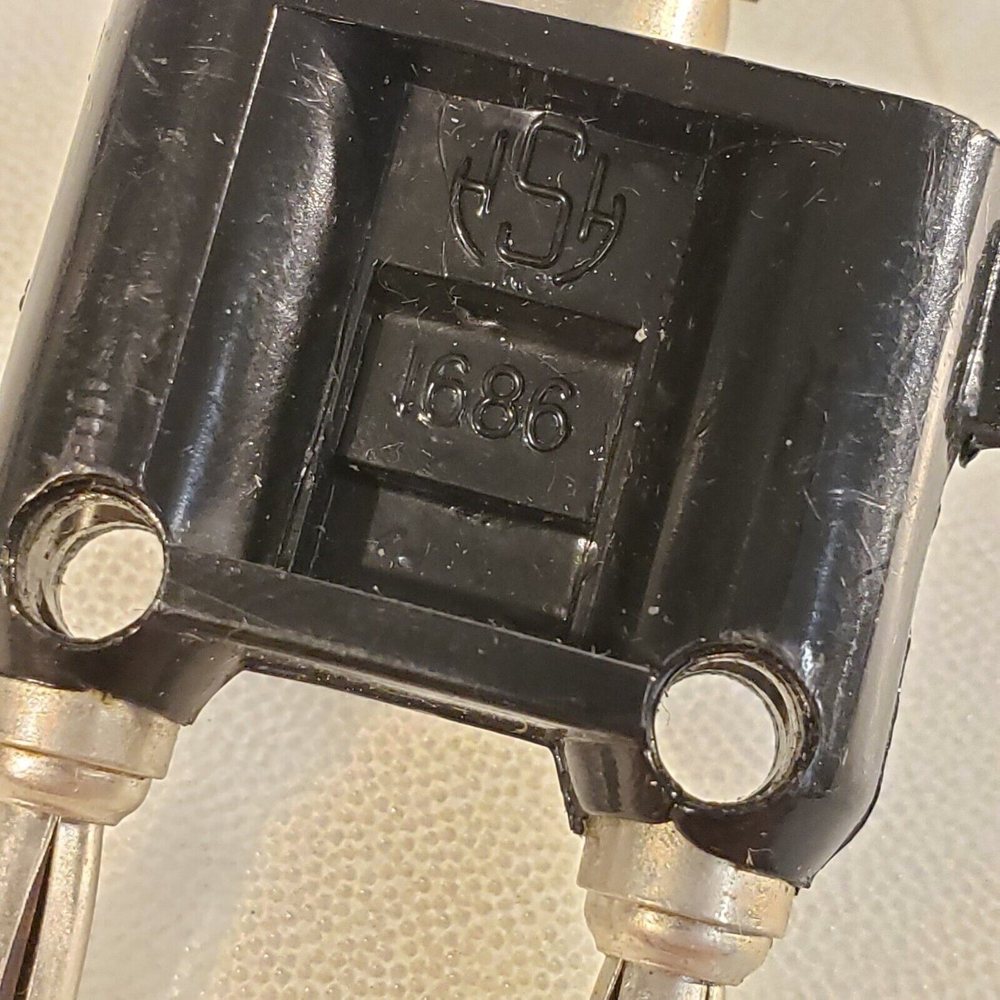 Pomona 1686 Banna Plug Male BNC Connector To Dual Male Banana Jacks